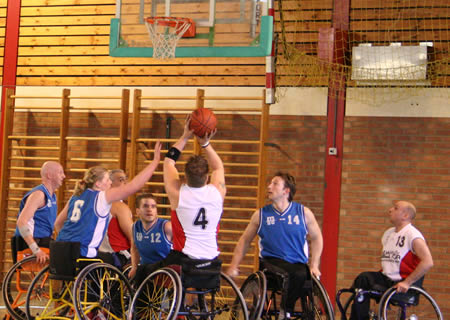 短信验证码轰炸平台